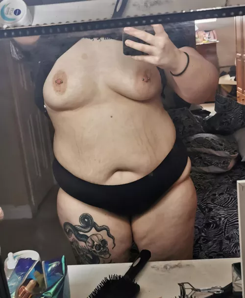 Thick and juicy 🥵 Thick and juicy 🥵