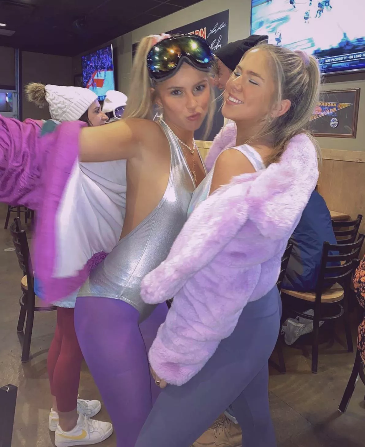 thick fuckin’ blondes are my weakness