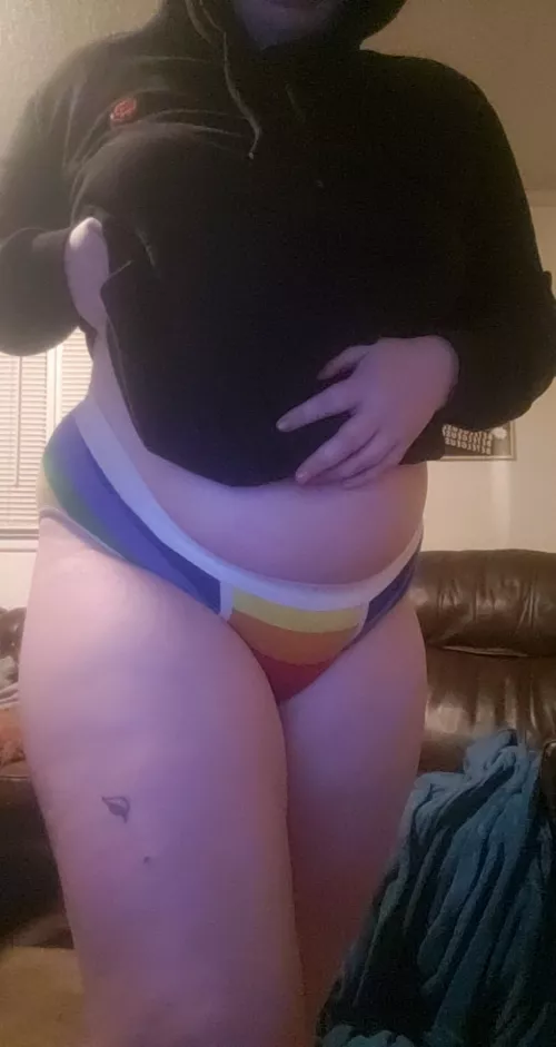 Thick girls have more fun 💚💚💚