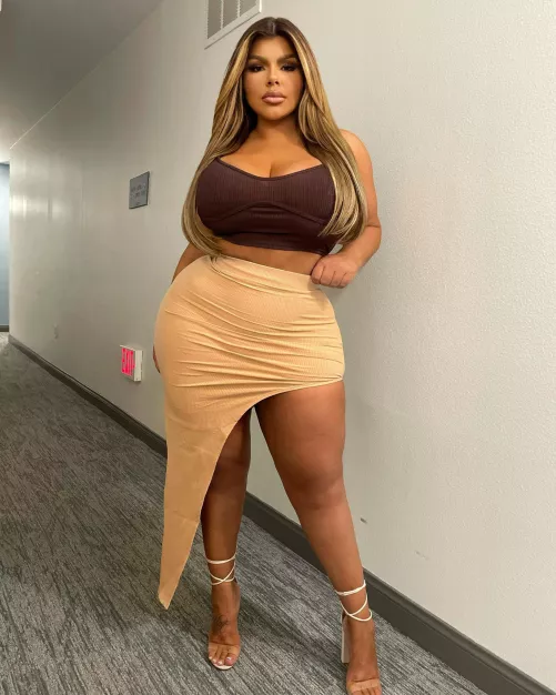 Thick Latina