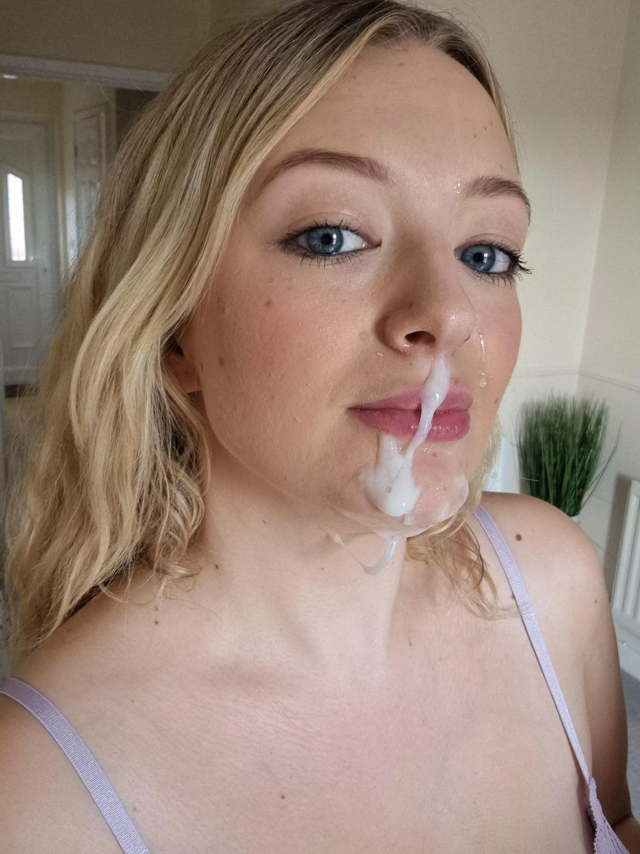 thick spooge 😍 thick spooge 😍