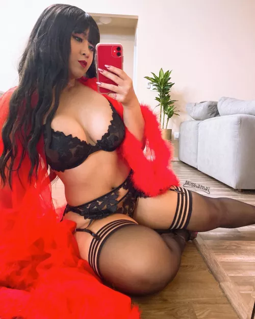 Thick thighs always steal the show.