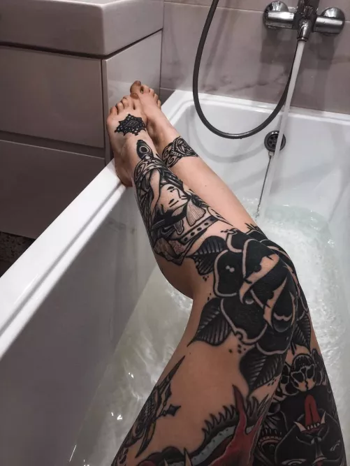 Thick thighs for your