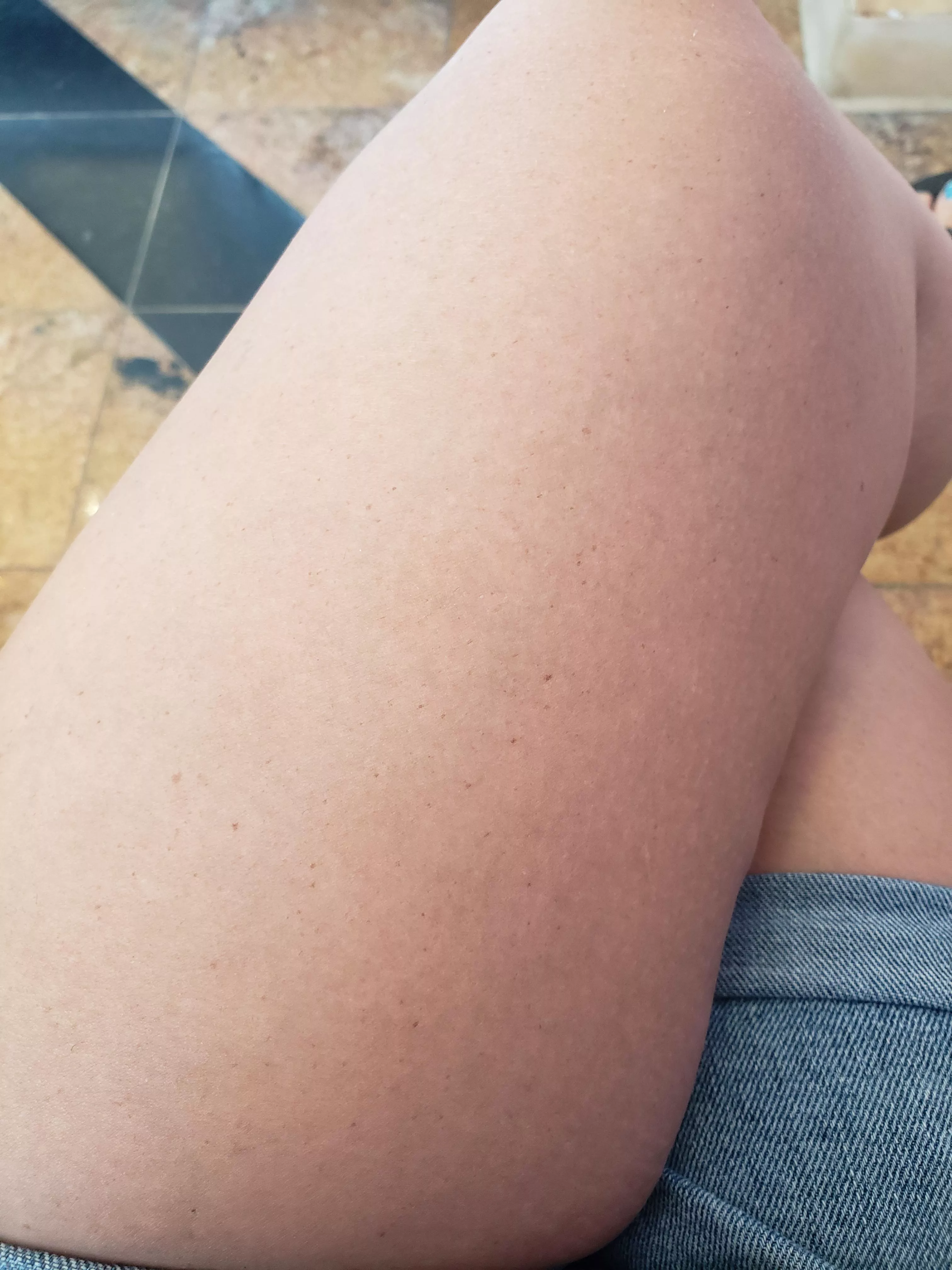Thigh freckles just begging to be creamed all over. Thigh freckles just begging to be creamed all over.