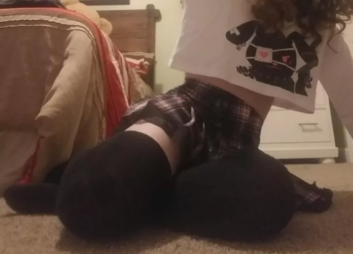 thigh moment thigh moment