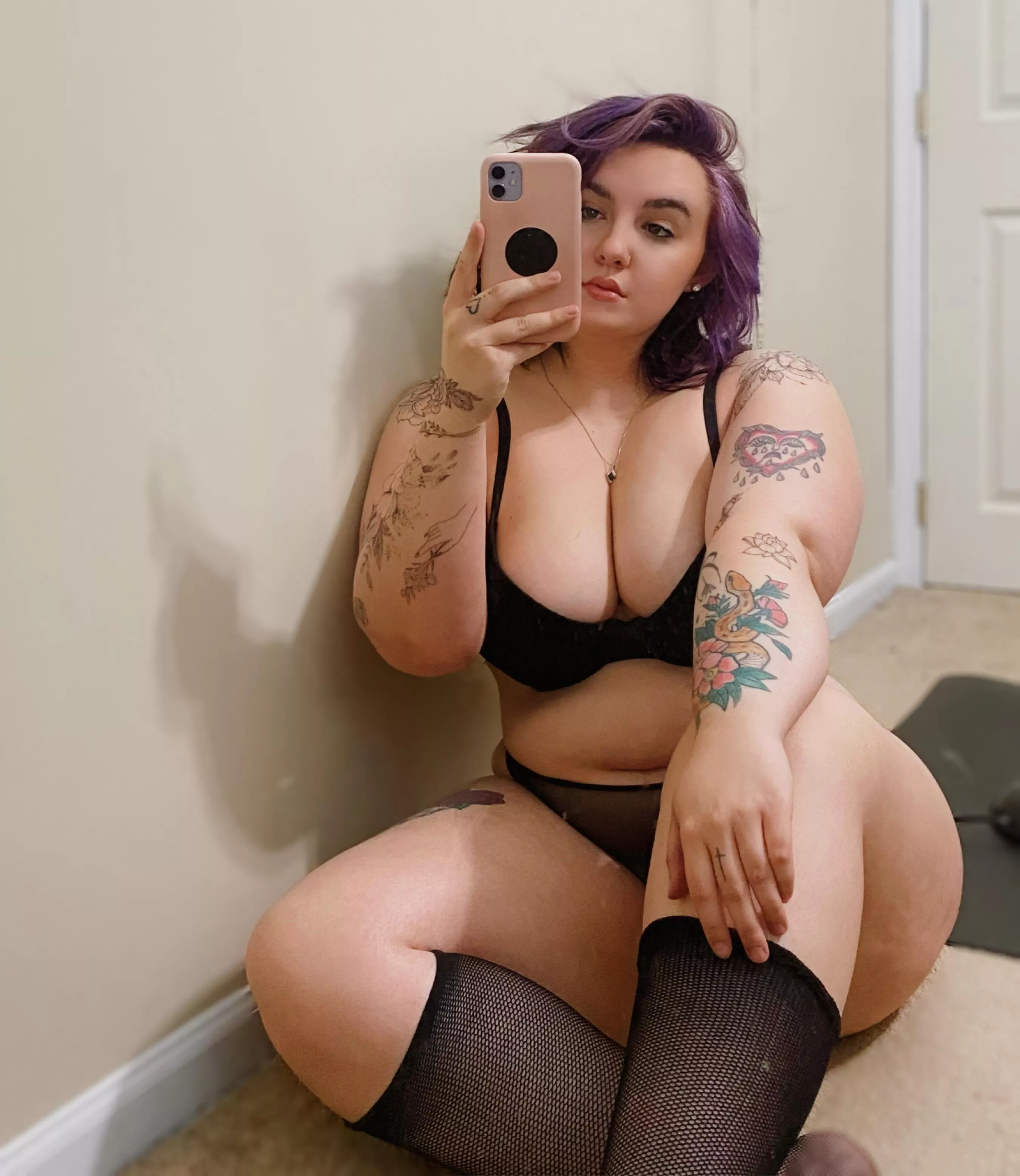 thighs to suffocate :) thighs to suffocate :)
