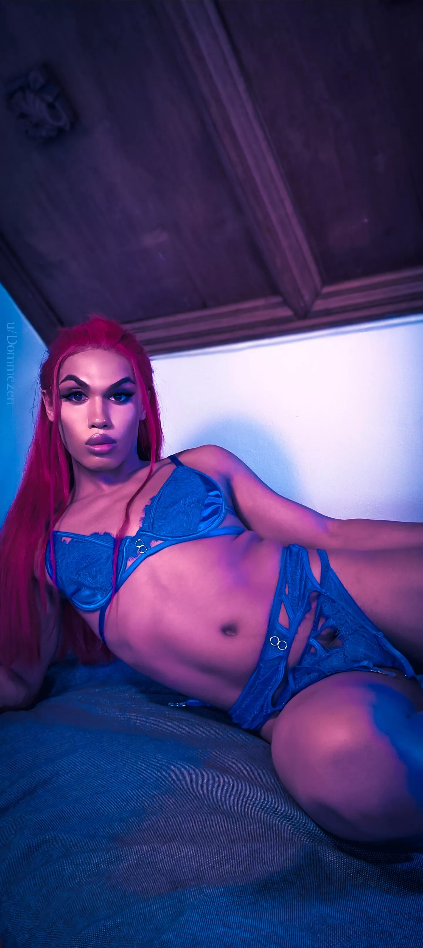 Think you could cum please me... π Think you could cum please me... π