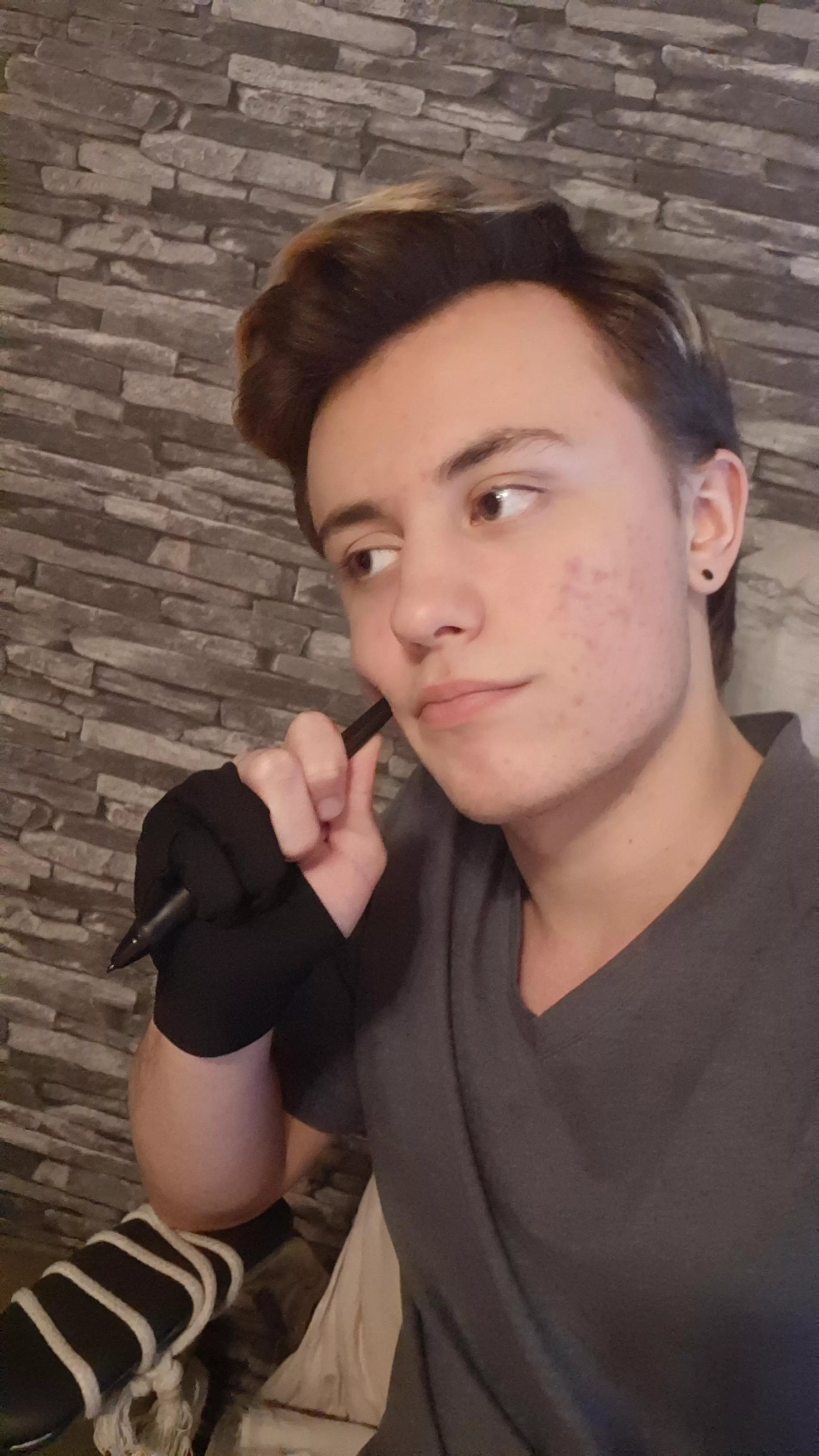 Thinking about what I should draw 🤔