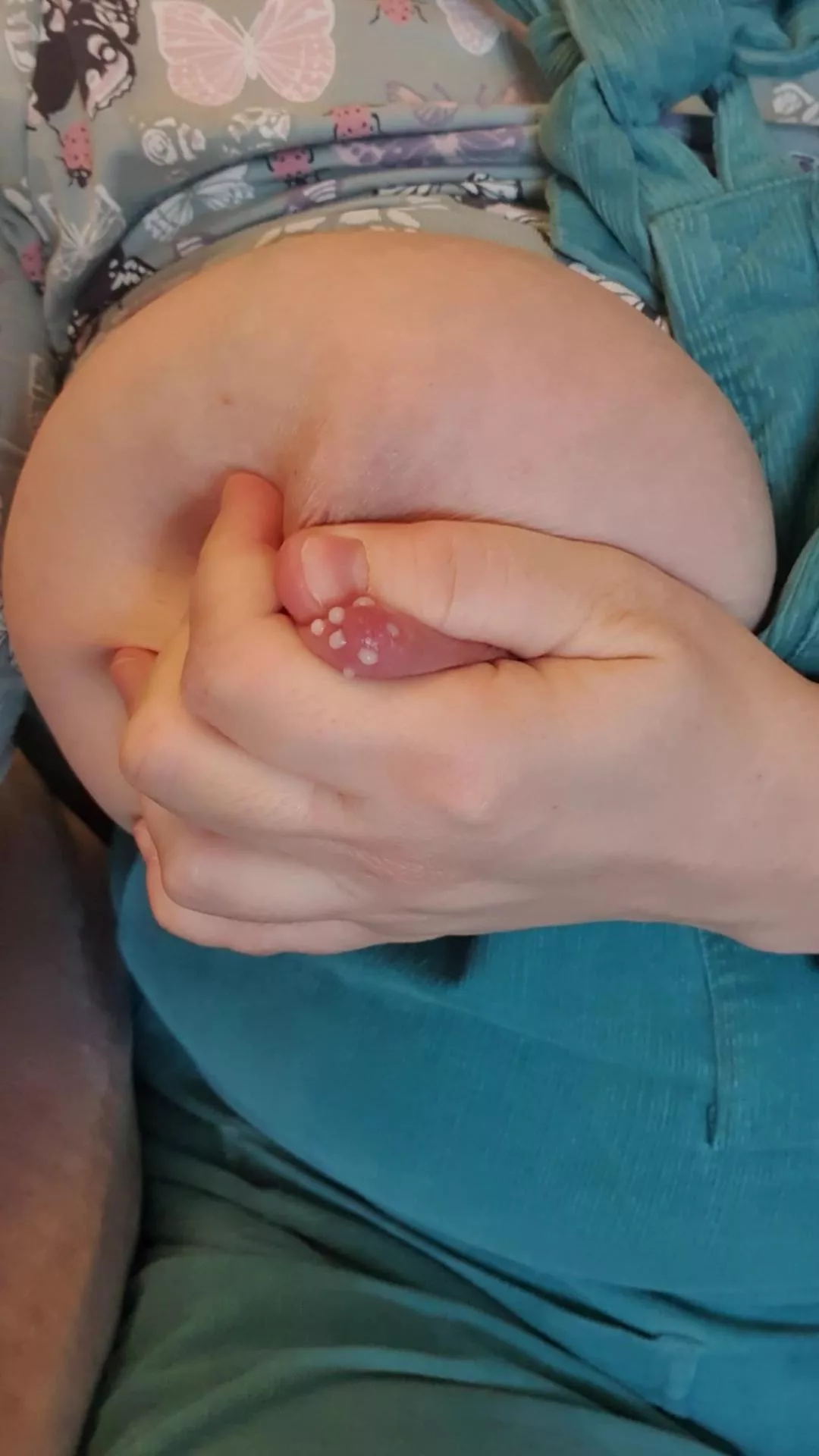 Thirsty? Another video still for you guys 💦