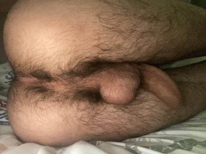 This 18yo ass needs a daddy