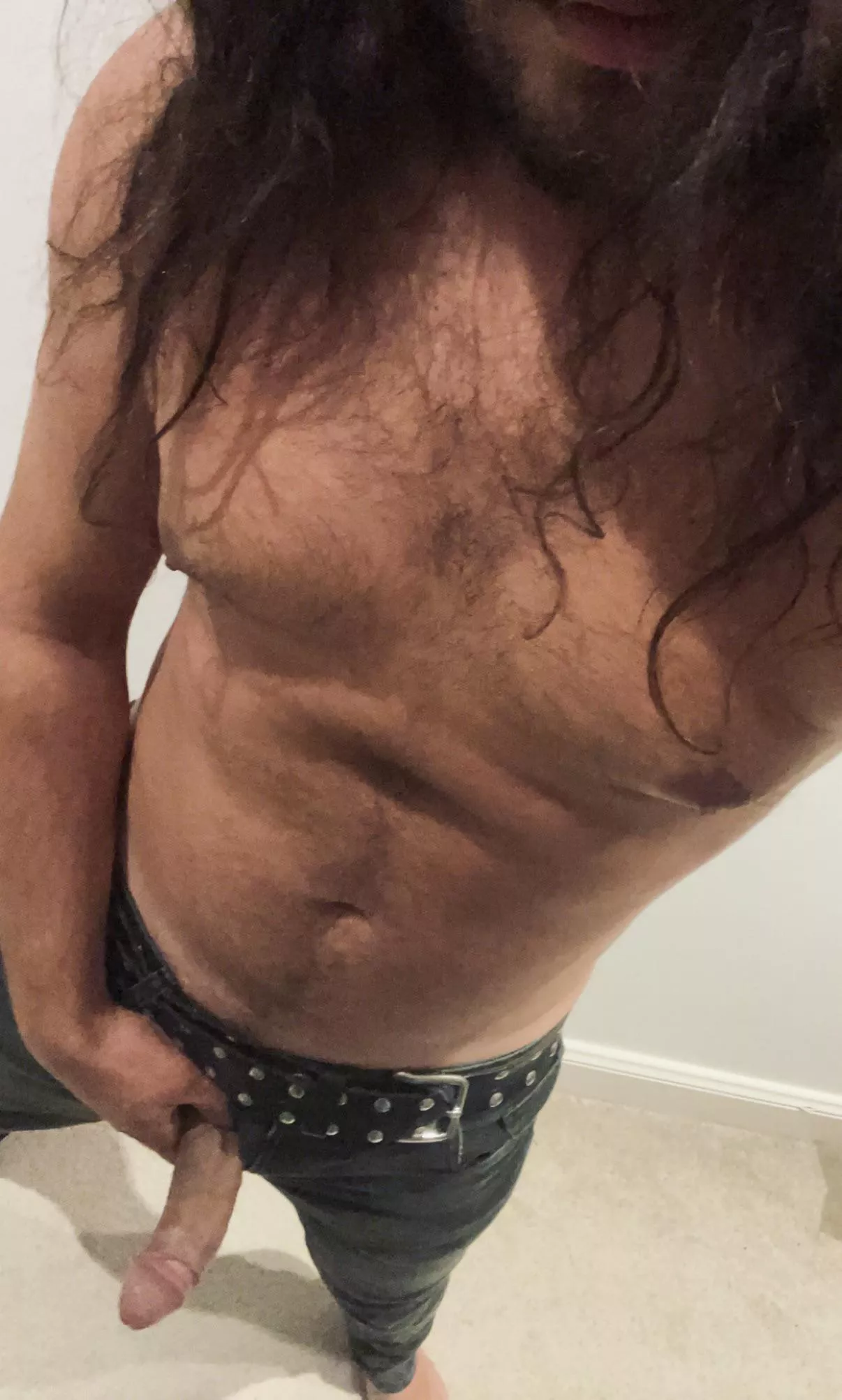 This belt has multiple uses 😏