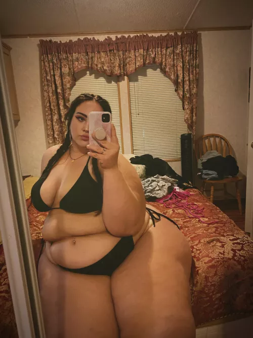 This bikini photo is one of my favourite selfies ✨