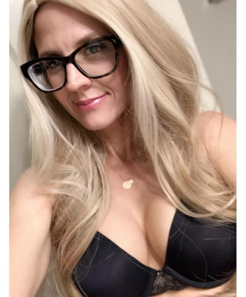 This bra canβt hold them in much longer This bra canβt hold them in much longer