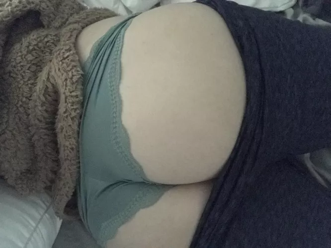 This butt got catcalled today at the bank