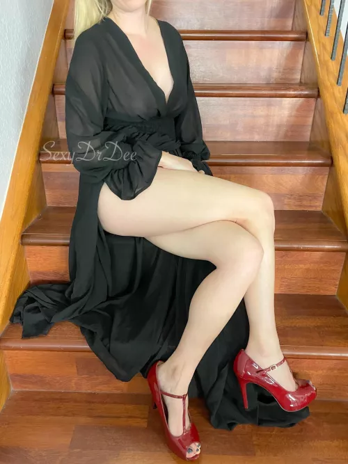 This dress show the perfect amount of leg This dress show the perfect amount of leg