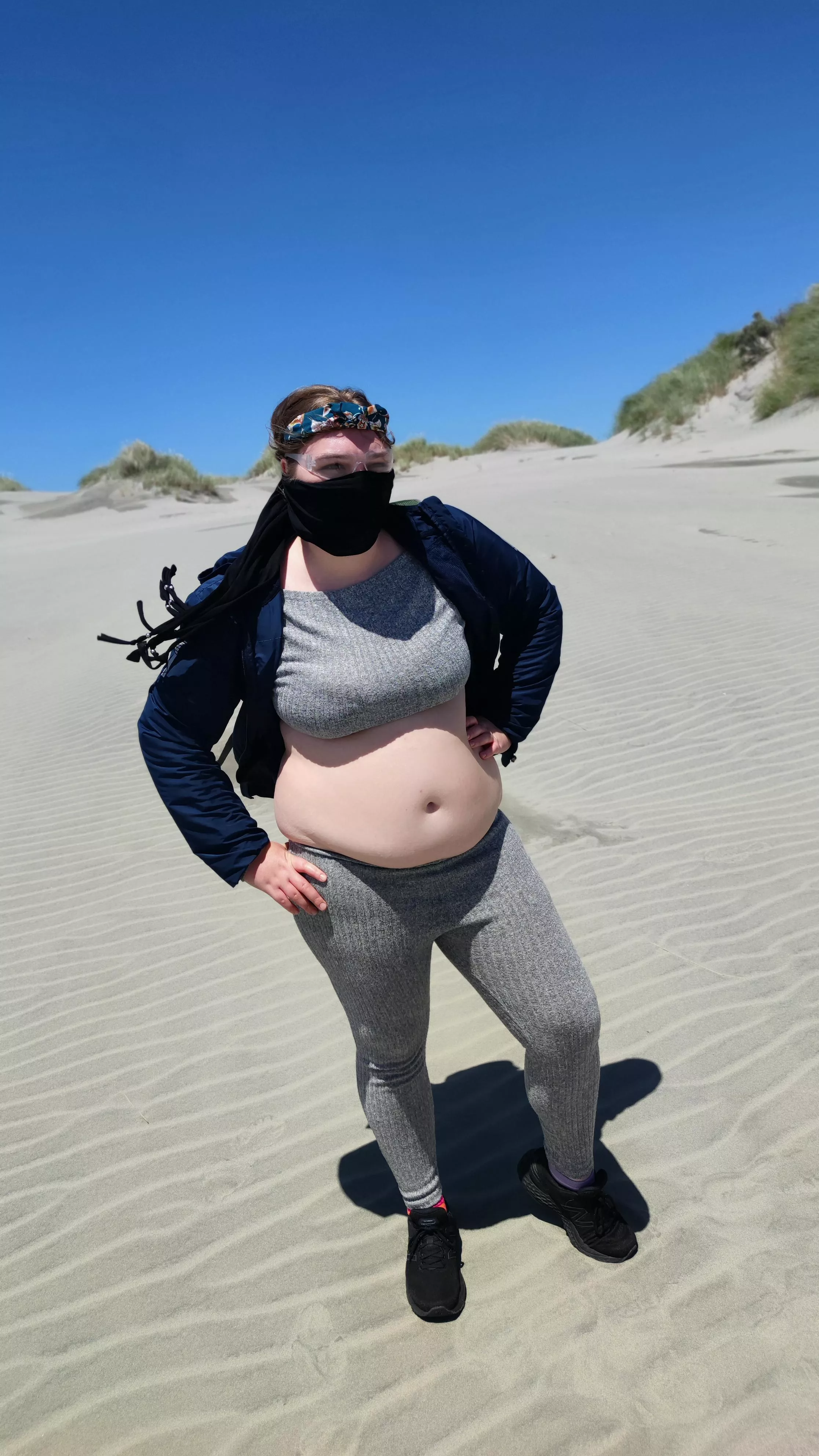 This is how you're supposed to dress for the dessert right?