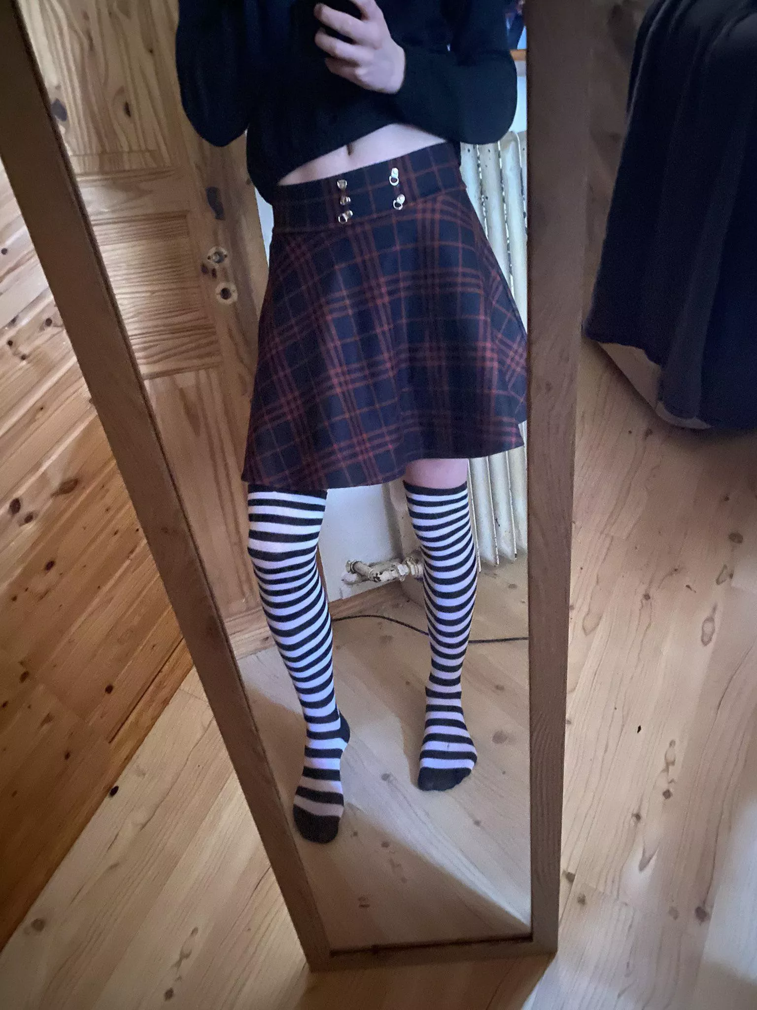 this is my first post please don’t be mean >~<