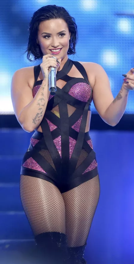 This is the 3rd night in a row Demi Lovatos had me gripping my cock and pumping, she’s ruining me with that body of hers This is the 3rd night in a row Demi Lovatos had me gripping my cock and pumping, she’s ruining me with that body of hers