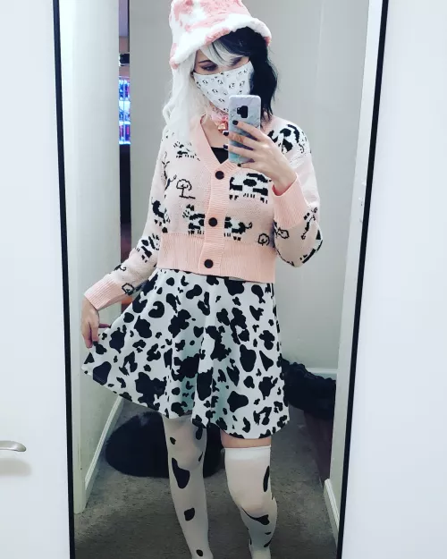 This is what I wear over my cow bikini. Any other pets have casual clothes for going out?