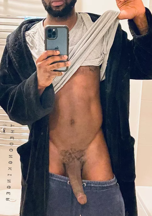 This is what my housemates ubmp into