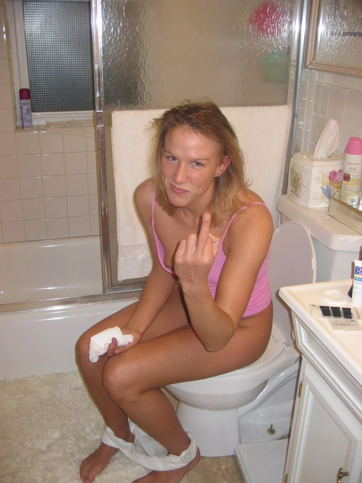 This is your cue to get out (AIC) This is your cue to get out (AIC)