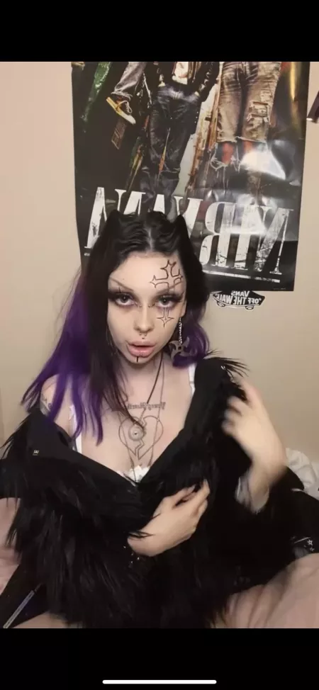 this makeup took too long who wants to ruin it for me x this makeup took too long who wants to ruin it for me x