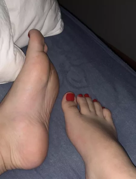 this naughty soles n toes turn u up? π₯΅ dms/pms r welcome ππ this naughty soles n toes turn u up? π₯΅ dms/pms r welcome ππ