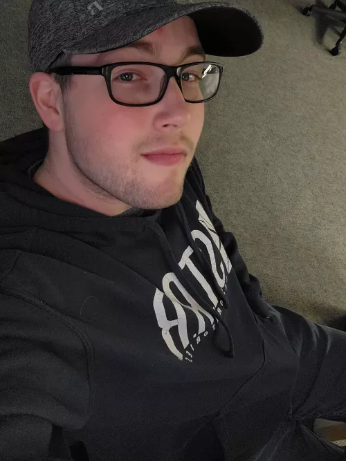 This night is dragging on way too long lol. Merry Christmas Eve gents!