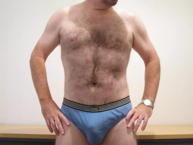 This one looks like a superhero pose (once he reaches old age and retires) 😊