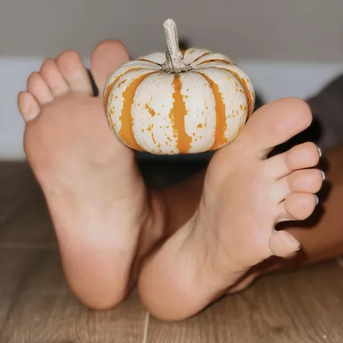 This pumpkin isnβt the only thing I can hold with my feetβ¦