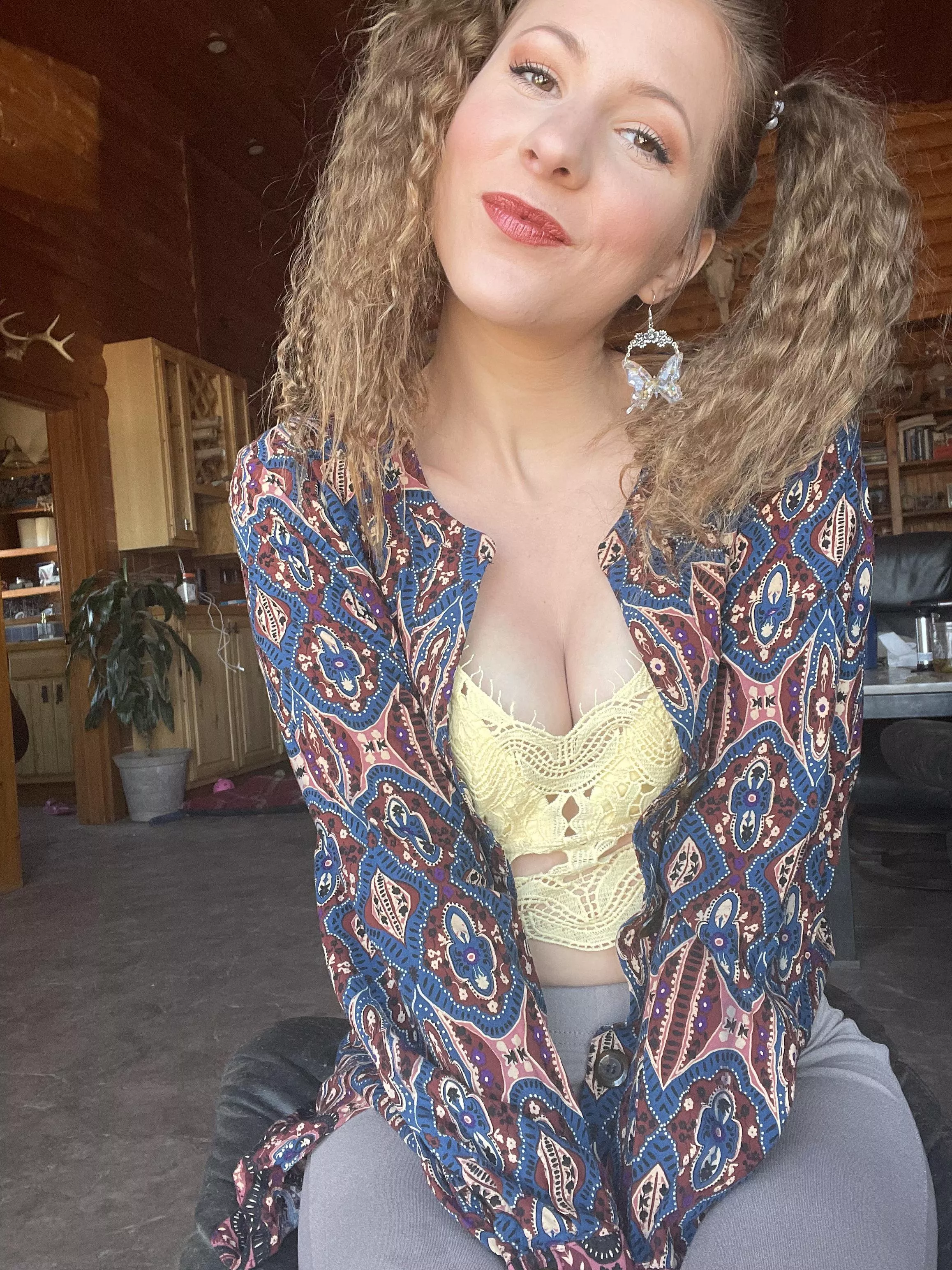 This shirt makes my hippie heart happy ?