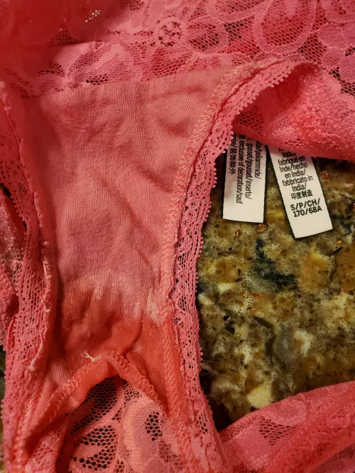 This [small] 110 lb Midwest girl can get her panties super wet ! Kik dirty20panties 😘