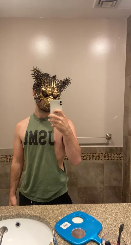 This VIP ask you to go the other room with him do you go ?