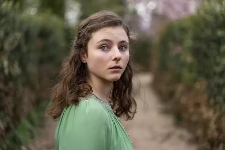 Thomasin McKenzie Thomasin McKenzie