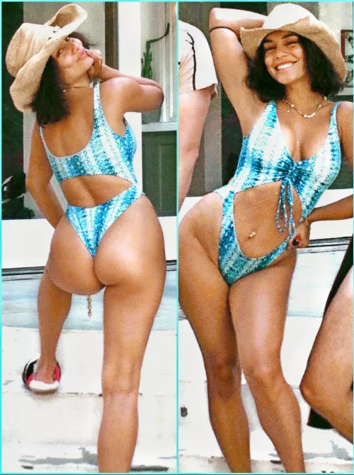 Those curves and that ass of Vanessa Hudgens Those curves and that ass of Vanessa Hudgens