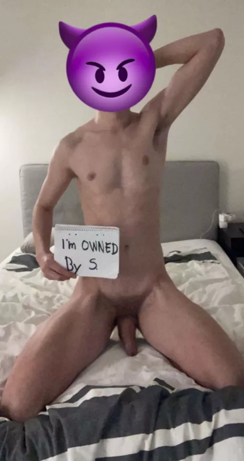 Thought I wanted to show you some of my boy. He’s a bit shy ;)