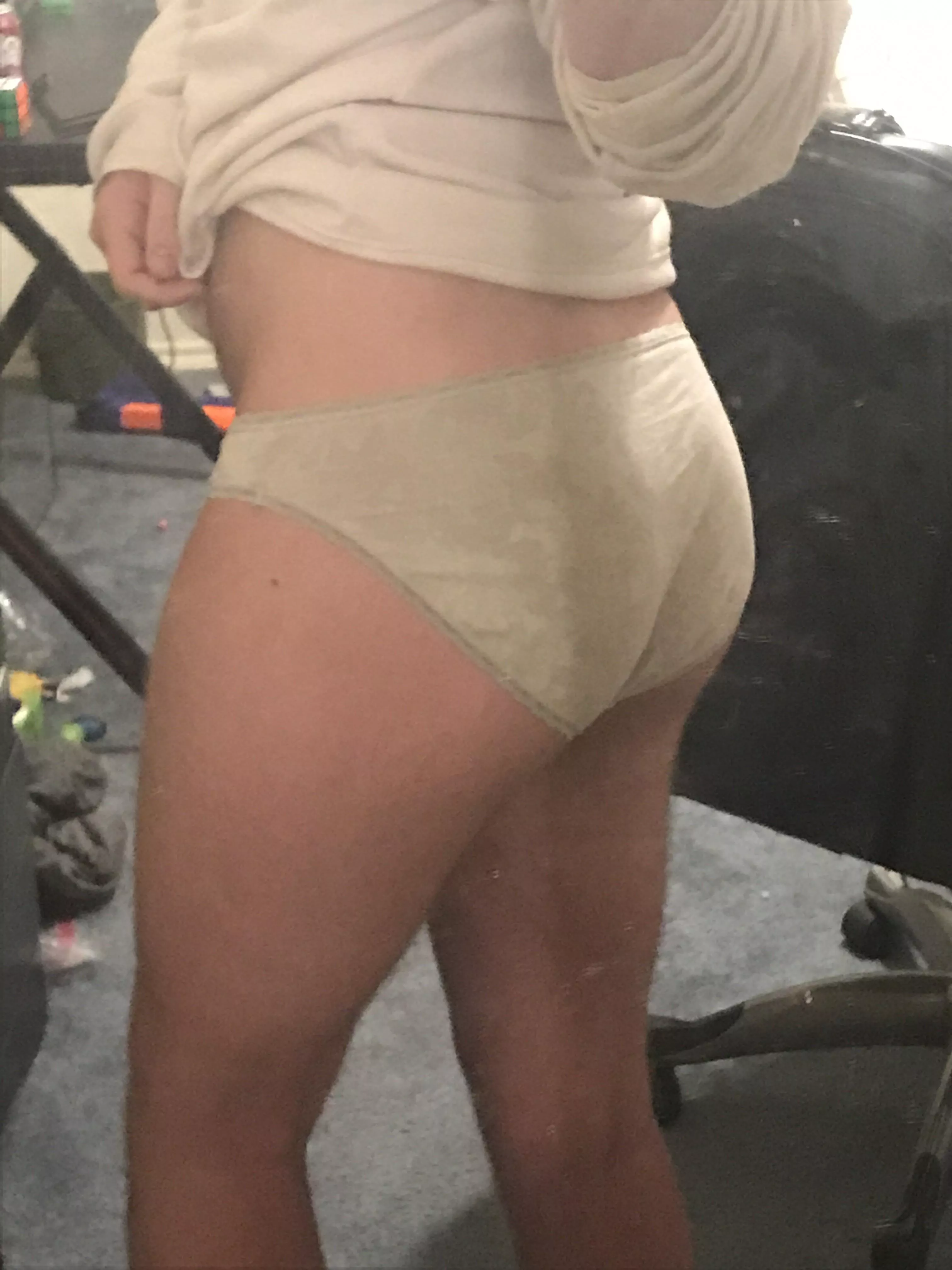 Thought Iβd share my twink ass here! Thought Iβd share my twink ass here!