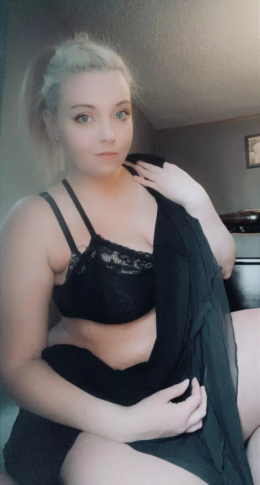 Thought I'd try on some lingerie for you