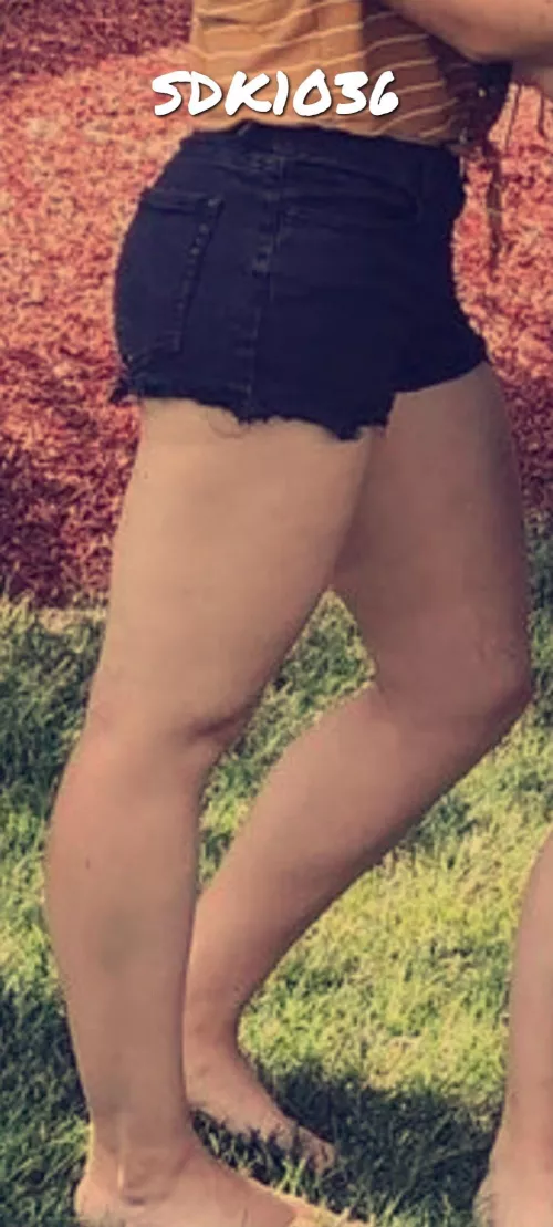 Thoughts on her in these shorts?