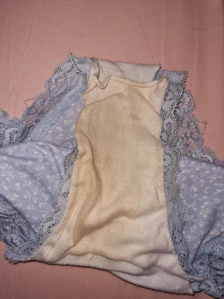 Three day old panties π€€ fucked twice in them xx