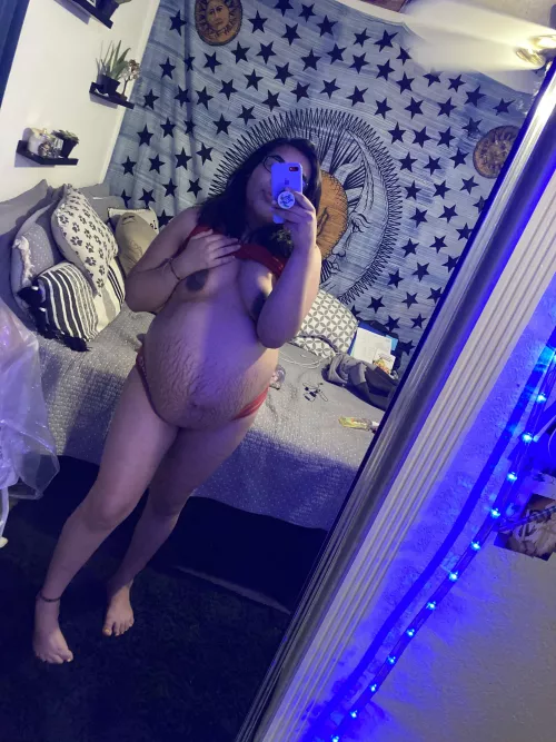 Throw back to my last pregnancy at 9 months 💋