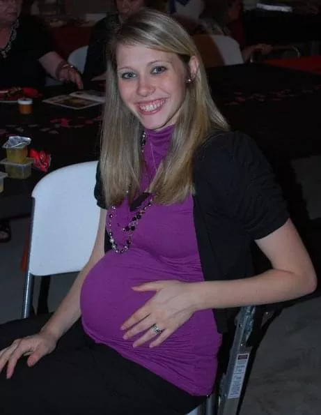 Throwback to my first pregnancy! π¬ Throwback to my first pregnancy! π¬