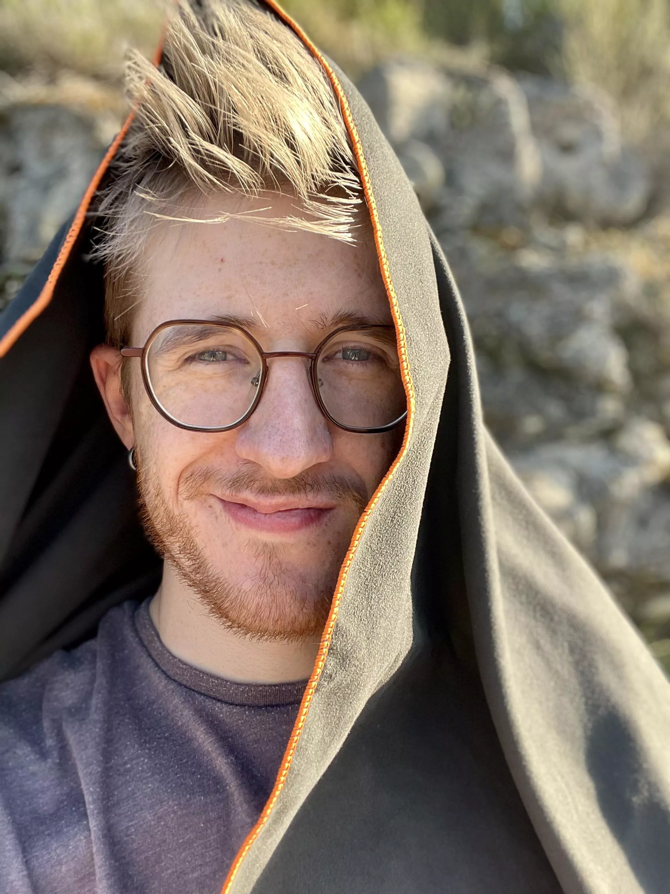 Throwback to when I actually went outside this year and my skin was so pale from gaming indoors too much that I had to cover up like this to avoid burns.