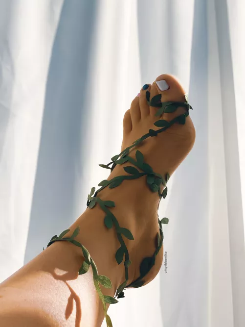 Tie me up, or be tied up? Tie me up, or be tied up?