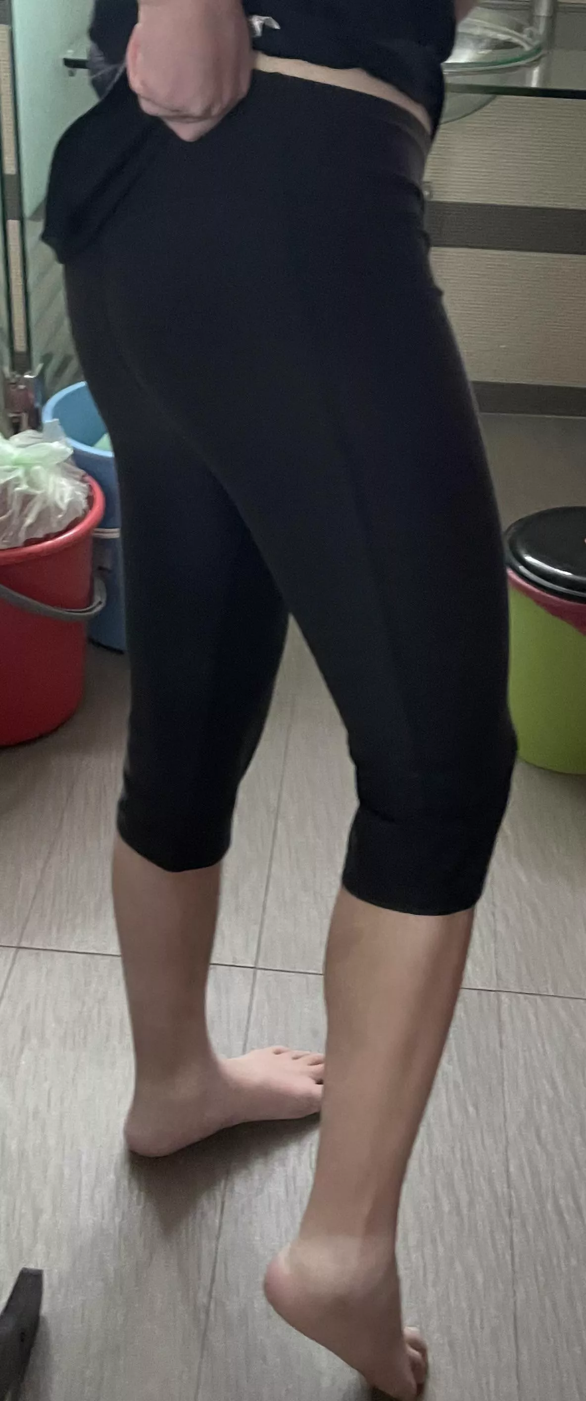 tight and flat π¦π¦ tight and flat π¦π¦