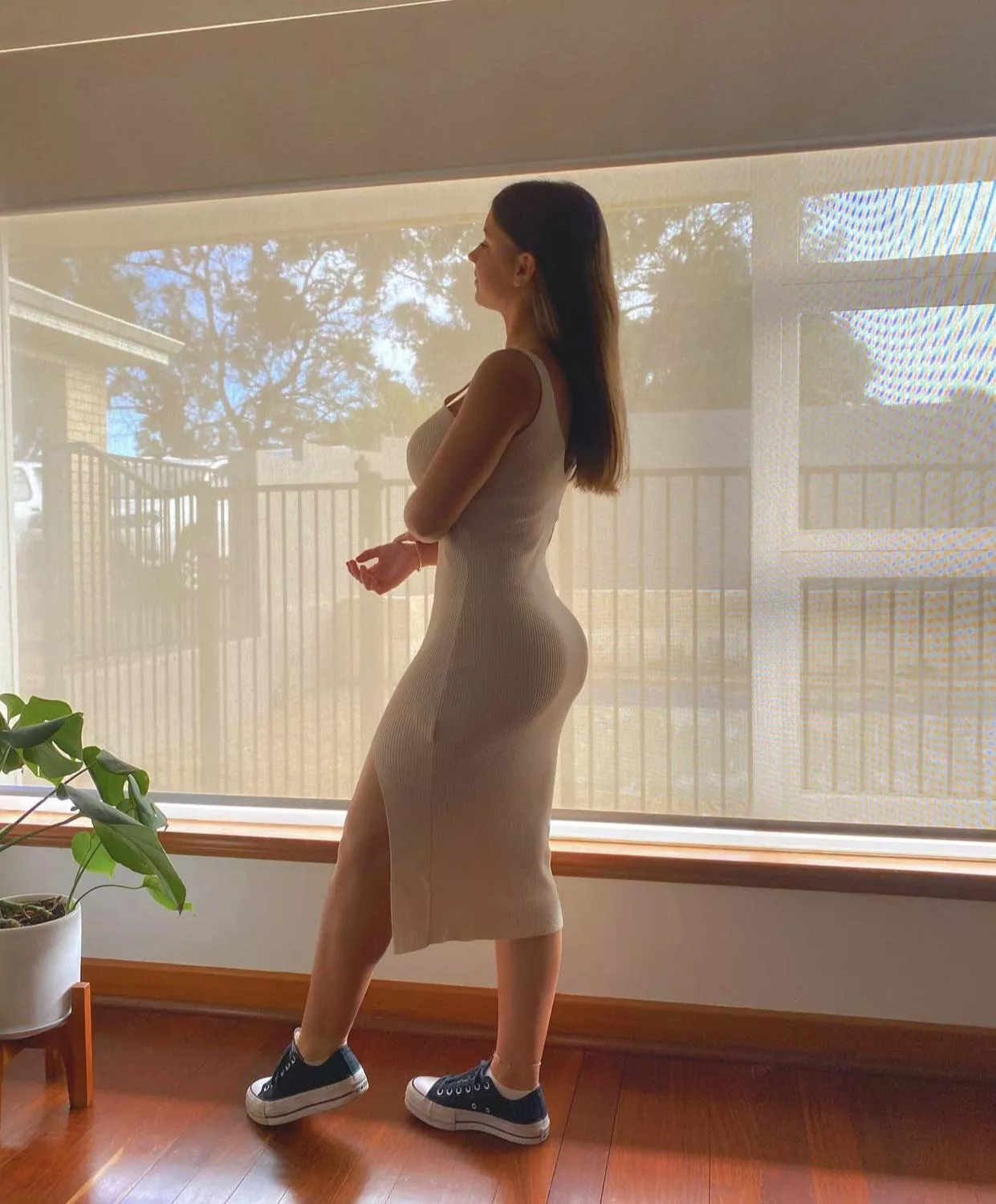 Tight dress shoes curves Tight dress shoes curves