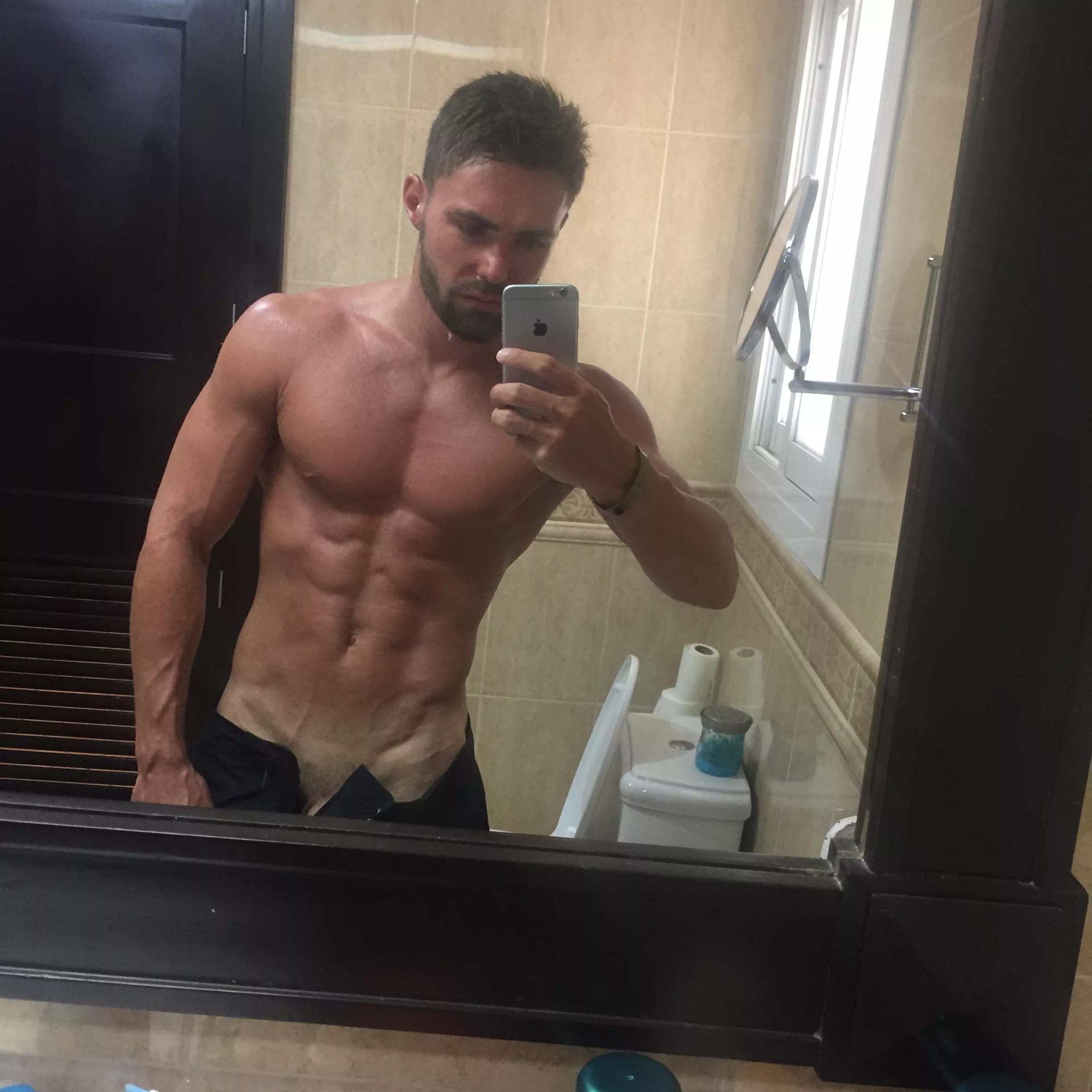 Ti(m)e to cool off in the shower. Join me if you like