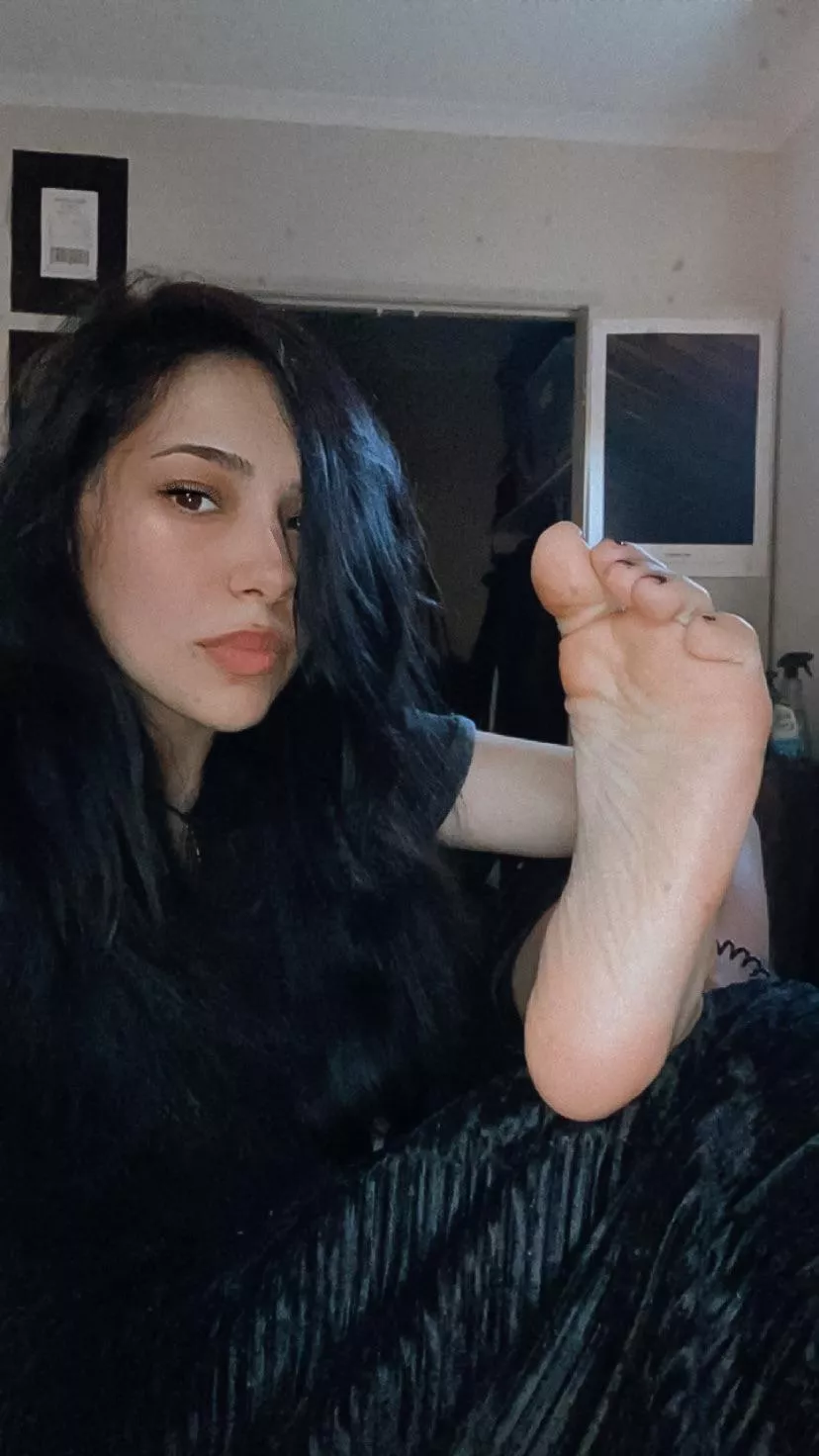 time to smell my soles ✨ time to smell my soles ✨