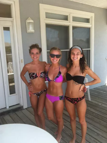 Tiny bikini girls Tiny bikini girls