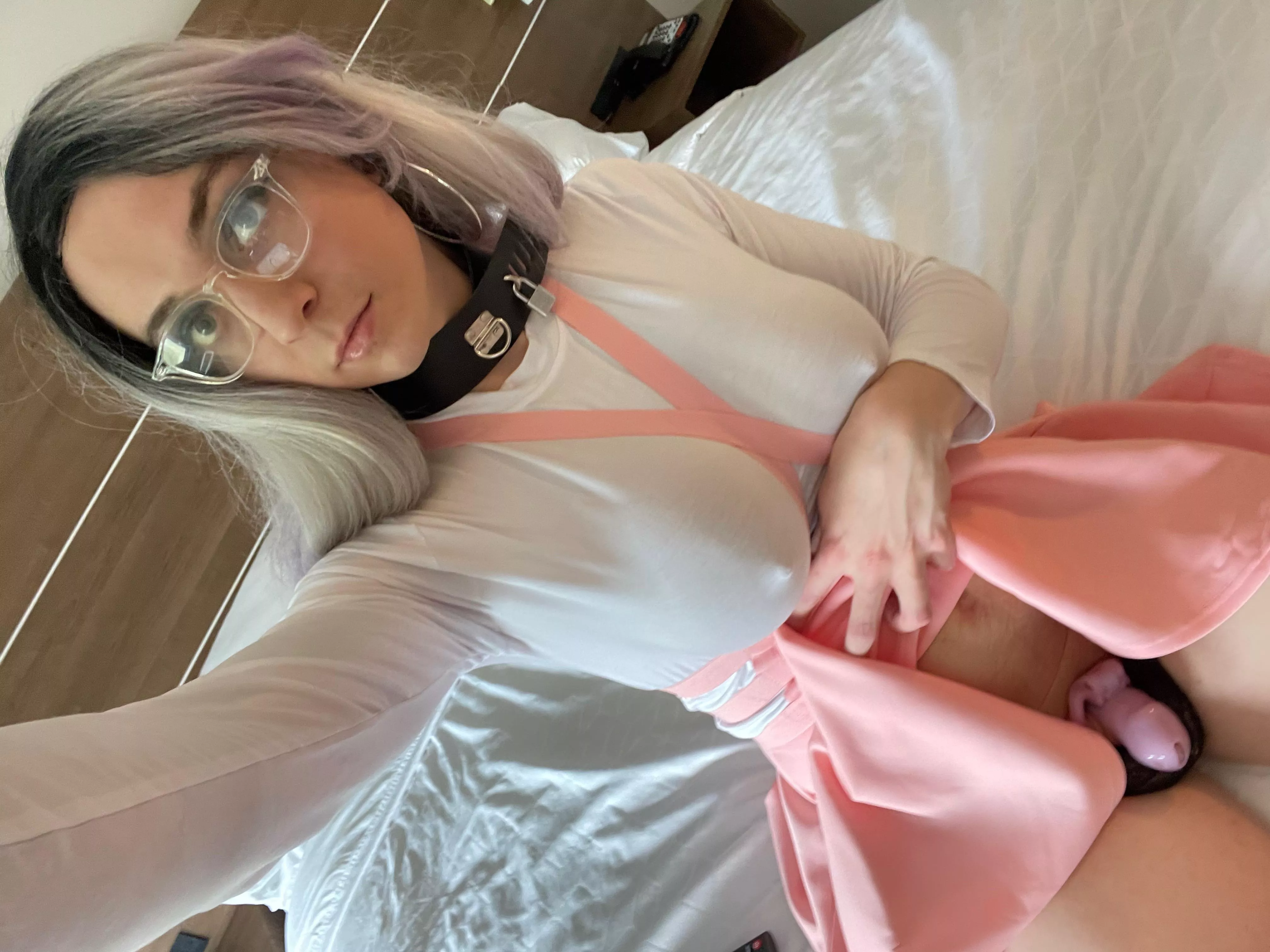 tiny cage for sissy!!